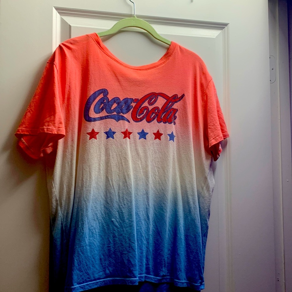 XL Coca Cola short red white and blue